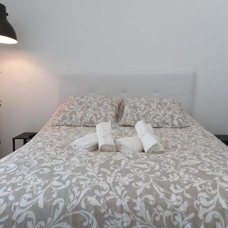 מלון מדריד Casa De Huespedes Carabanchel2 מראה חיצוני תמונה